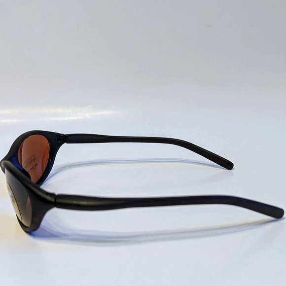 NWT True Vintage 90's Plastic Oval Style Sporty Sunglasses (M.Black) - Picture 2 of 4